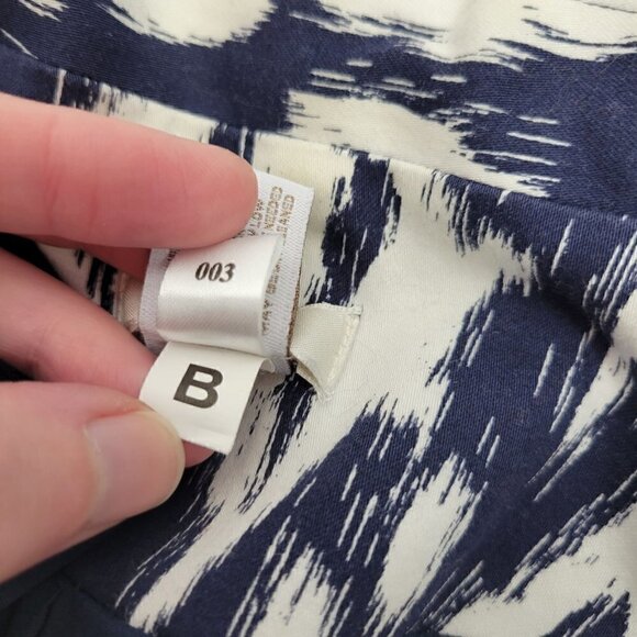 Chico's Women's Three Button Cotton Light Weight Navy/White Blazer Size 1 (8/10) - Picture 13 of 15